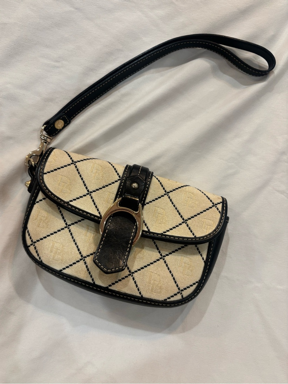 Dooney & Bourke Cream and Black Quilted Wristlet Clutch